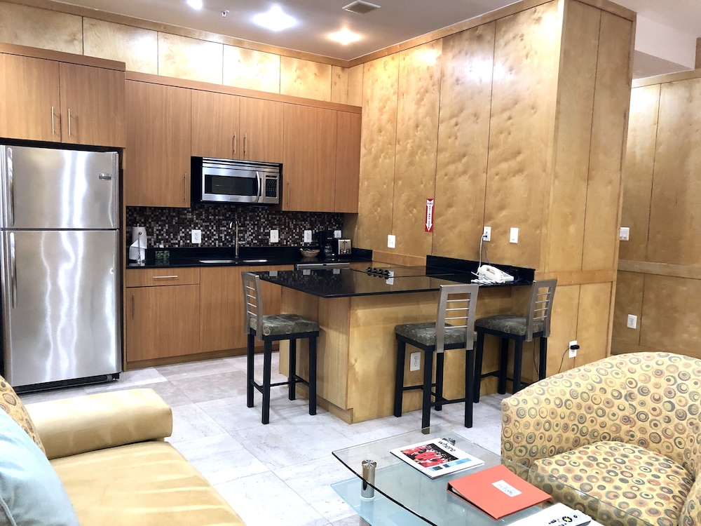 The Eldon Luxury Suites 45/51