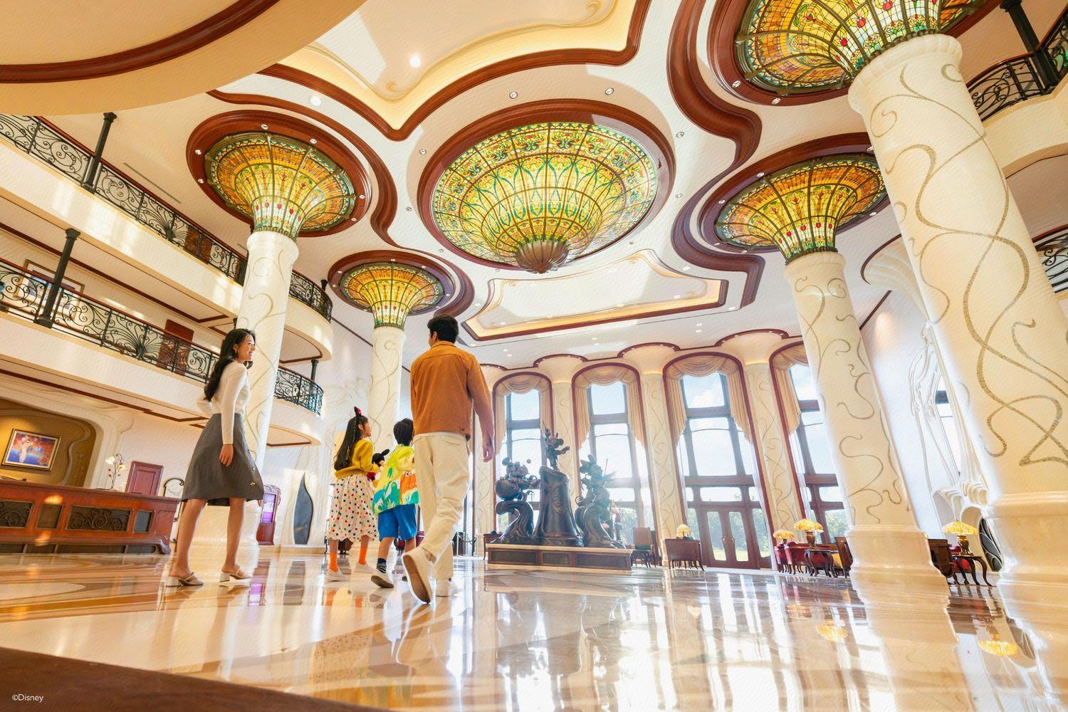 Disneyland Hotel 26/36