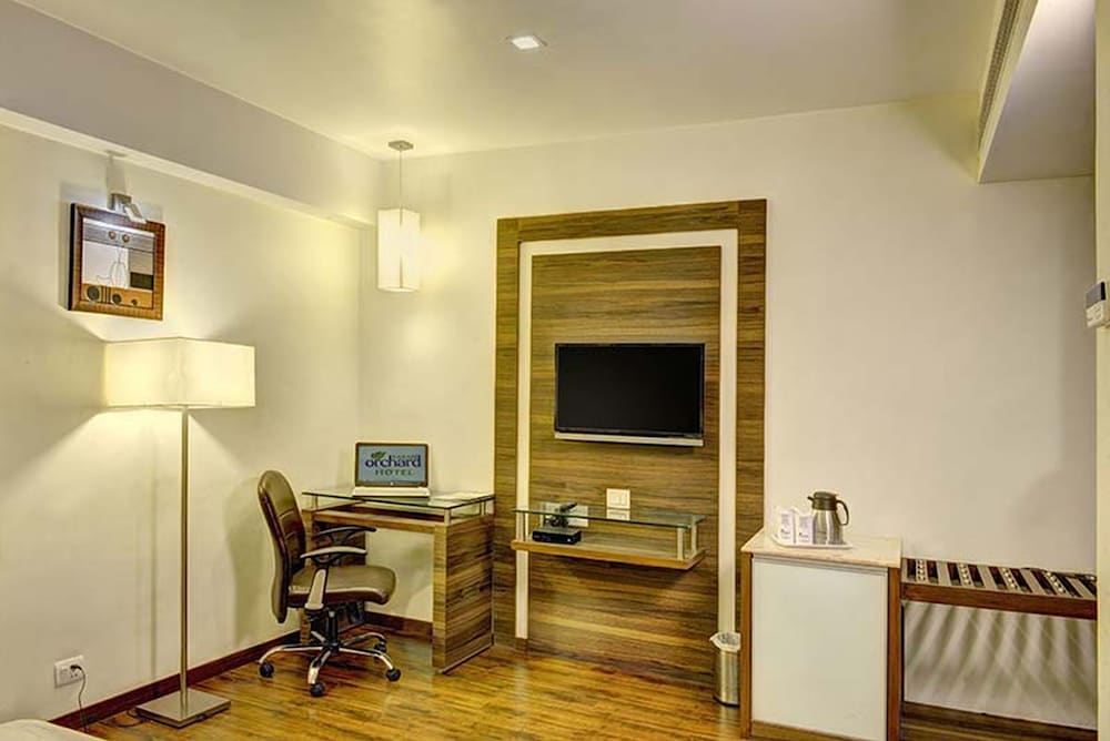 Hotel Aaram Orchard 37/47