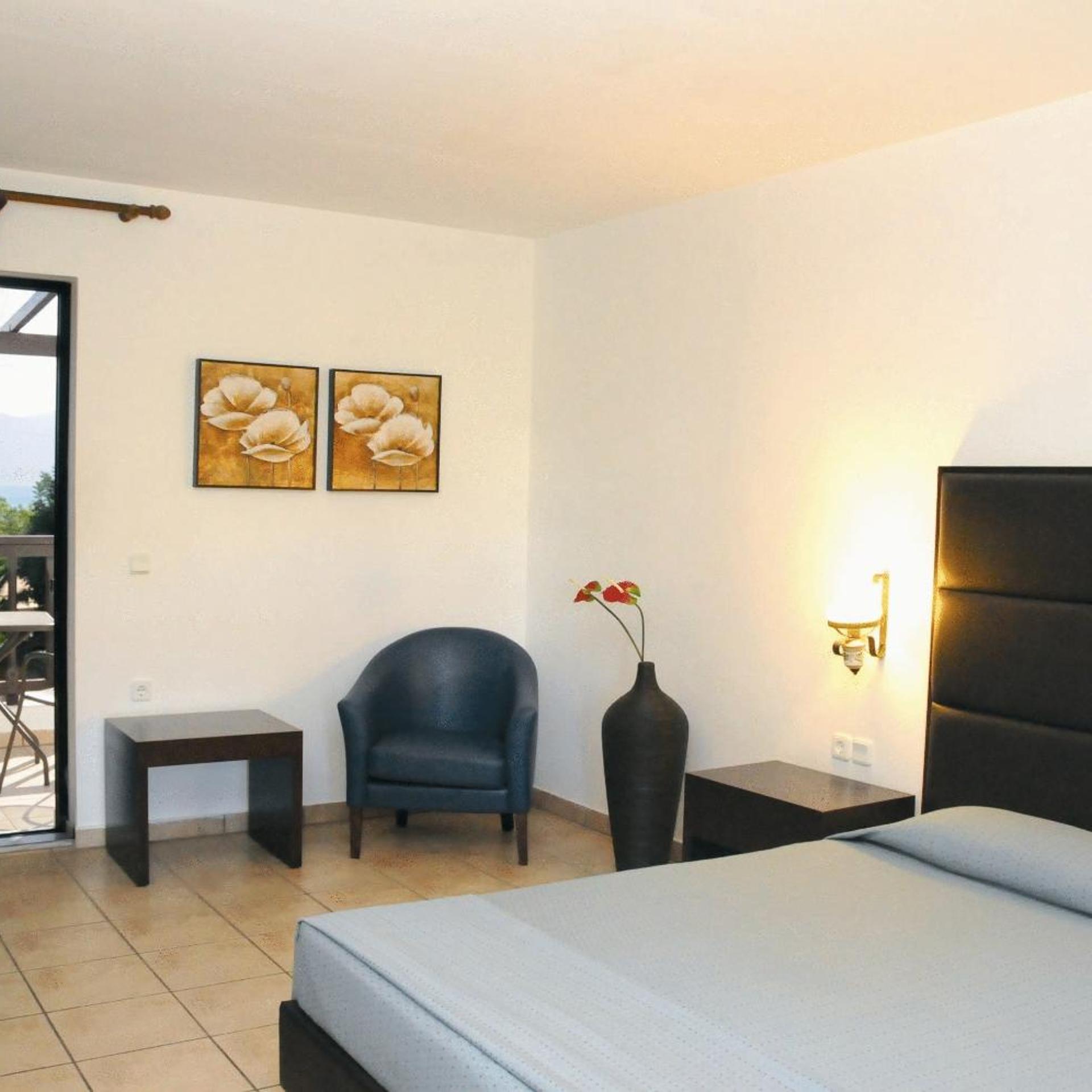 Superior, Shared Pool, Adult Only