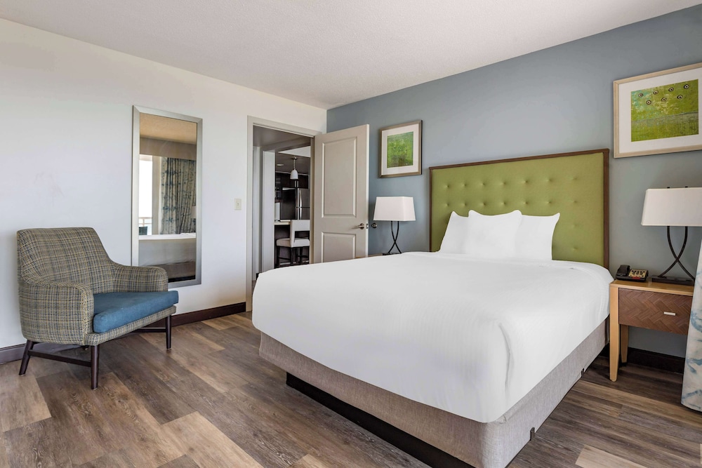 1 BEDROOM, SUITE, KING BED, OCEAN VIEW, ACCESSIBLE