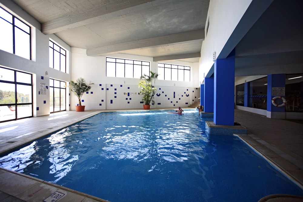 swimming pool spa