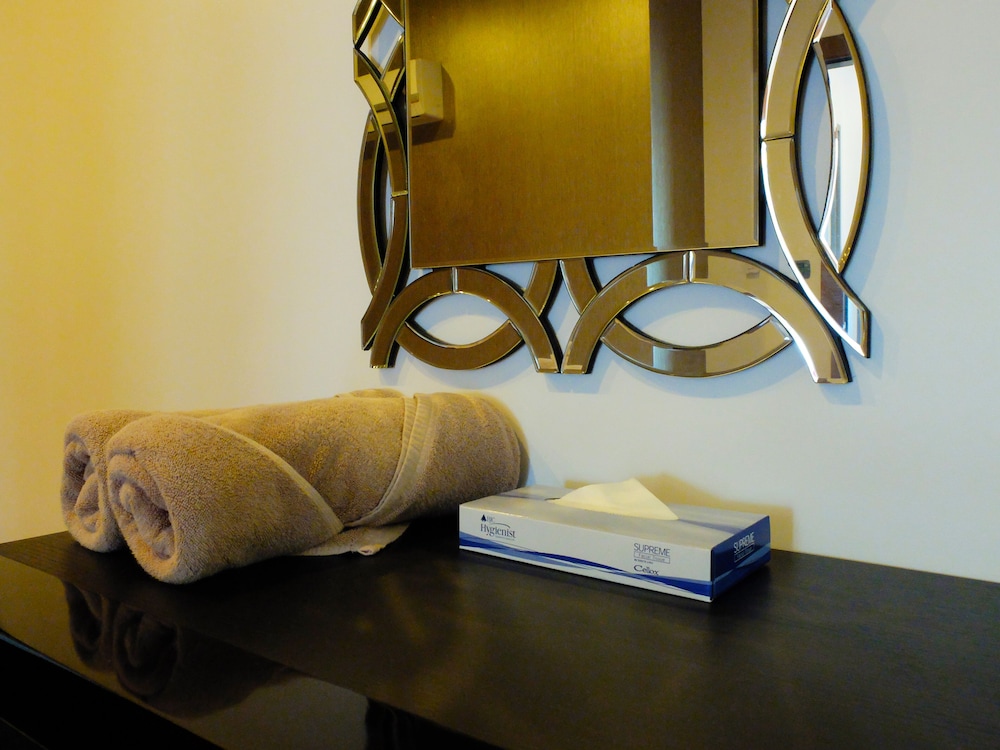 Chalong Miracle Lakeview Resort & Spa 71/100