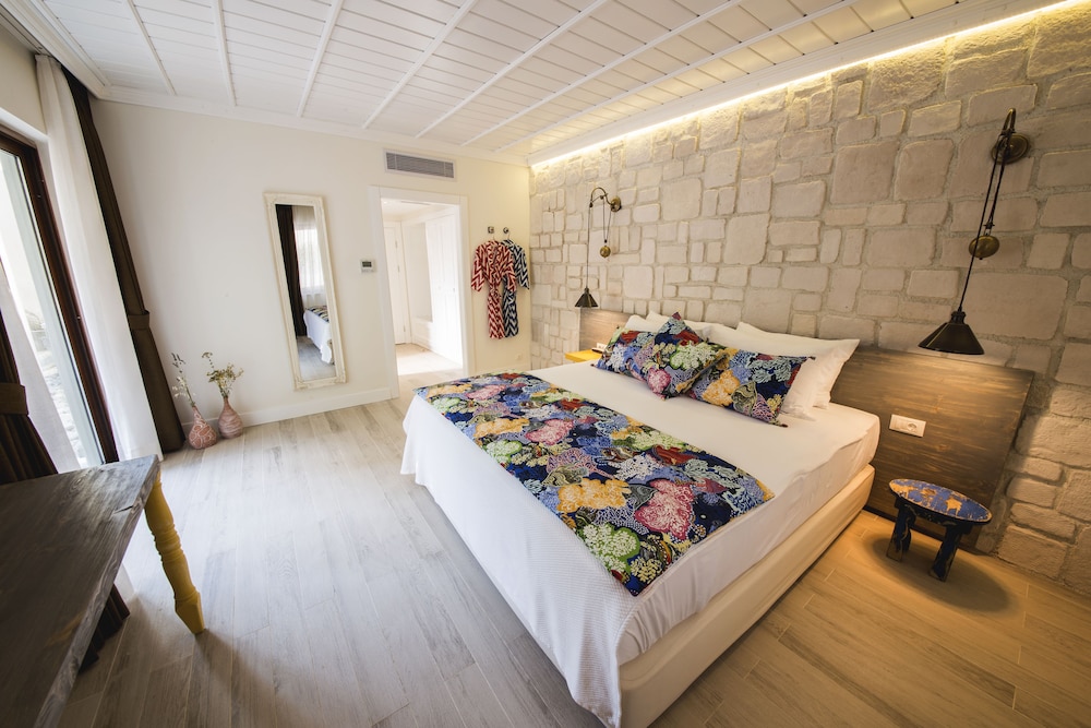 Suna Sun Boutique Hotel 10/48