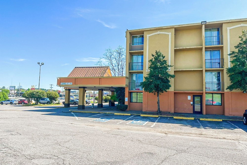 Jackson Hotel And Convention Center 4/80