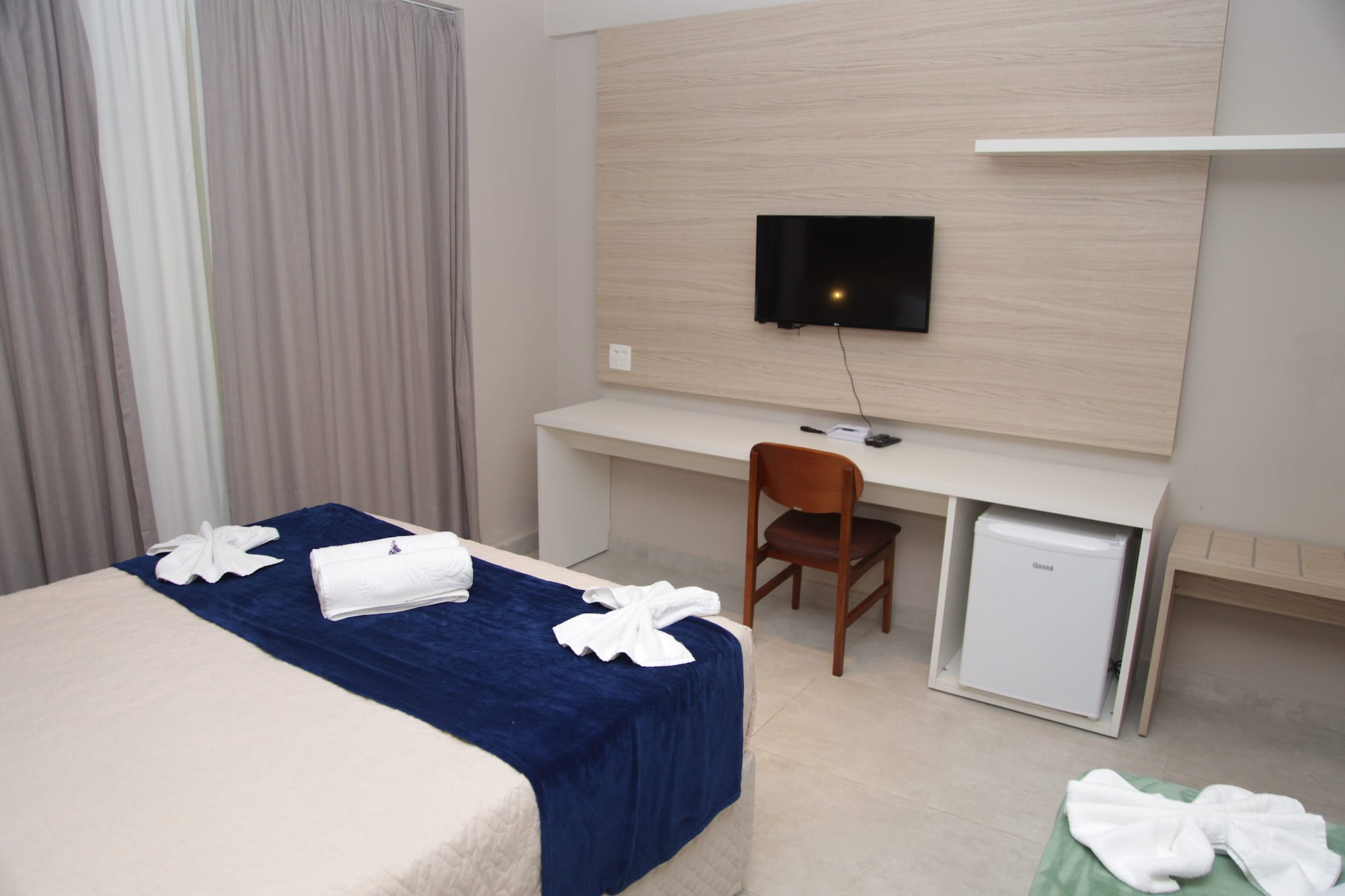 EXECUTIVE, SUITE, BALCONY