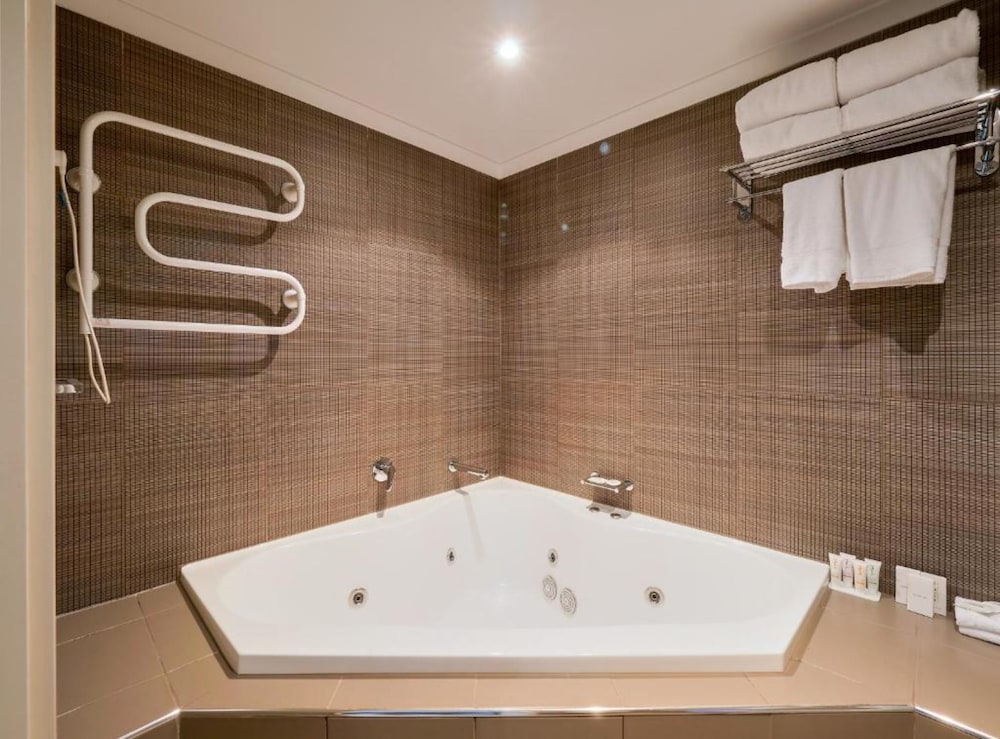 Terrace Hotel Adelaide 27/50