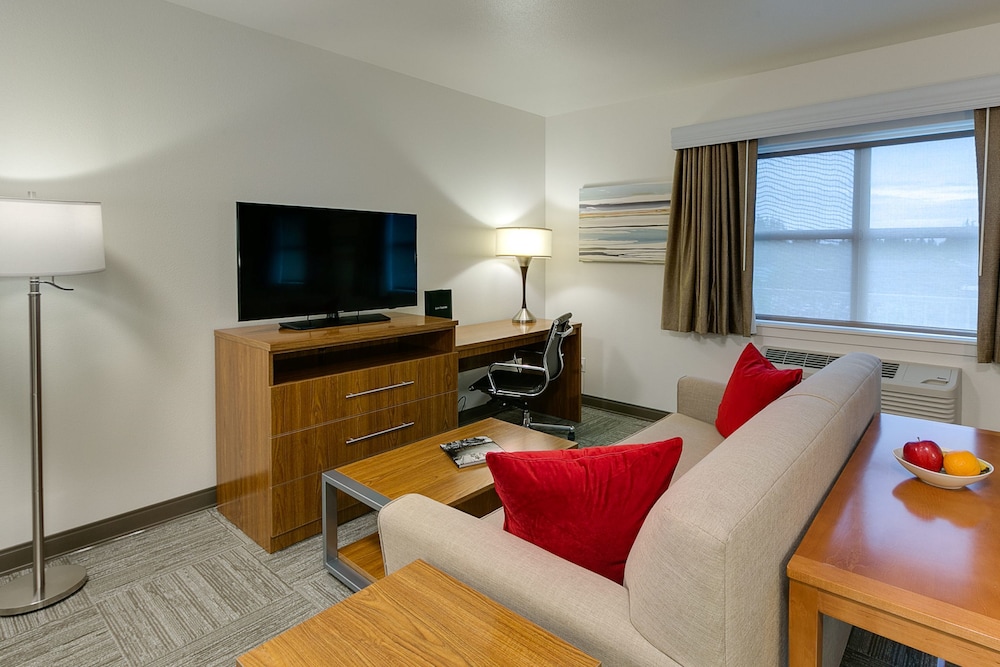Marshall Suites Bainbridge Island, SureStay Collection by BW 23/34