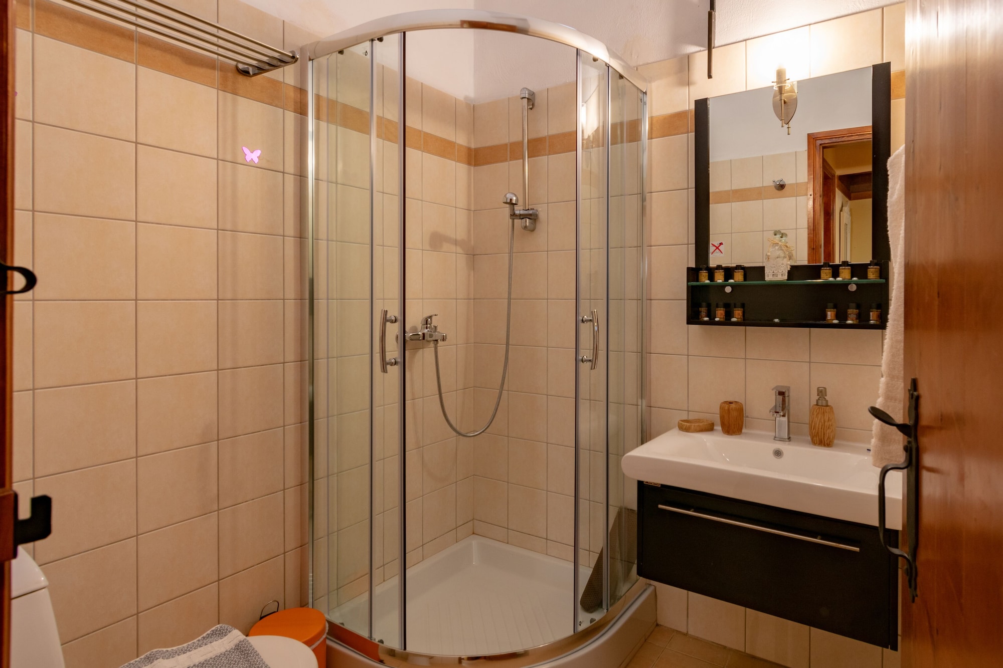 2 BEDROOMS, APARTMENT
