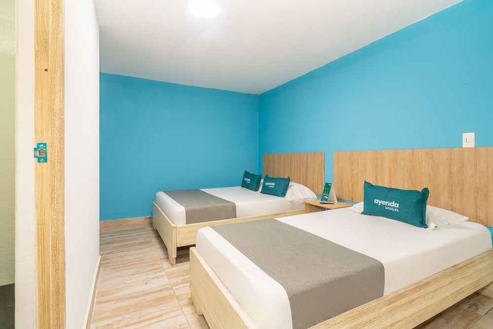ROOM, TRIPLE