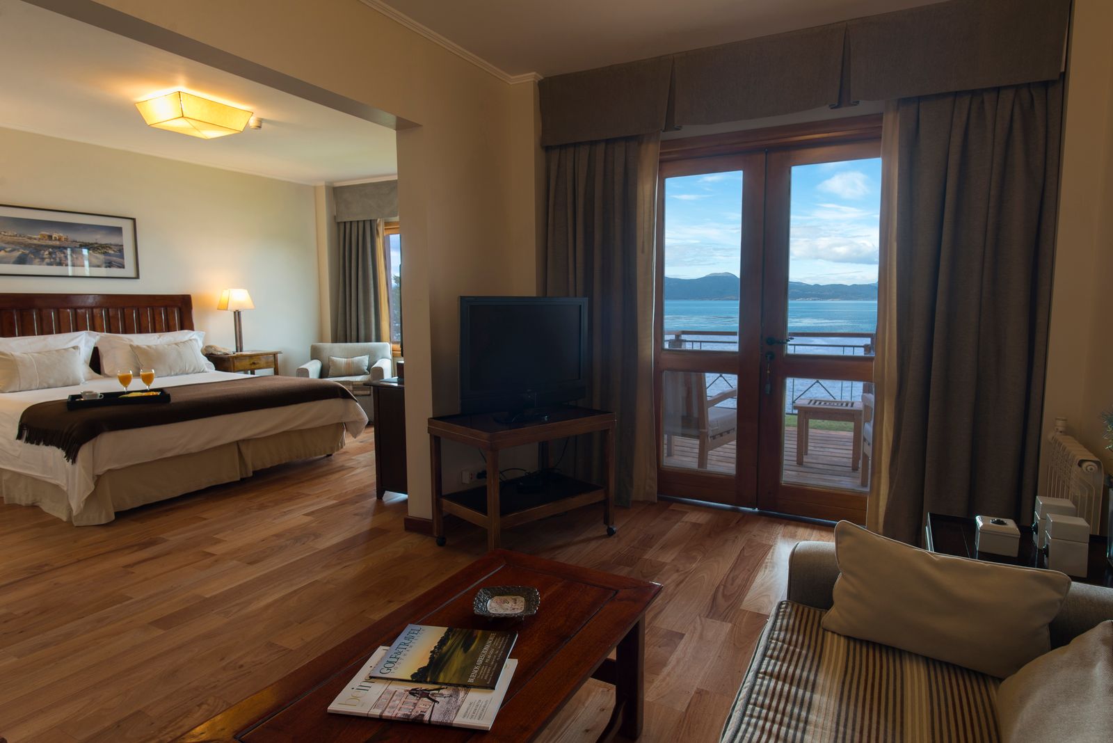 Canal, Beach, Junior Suite