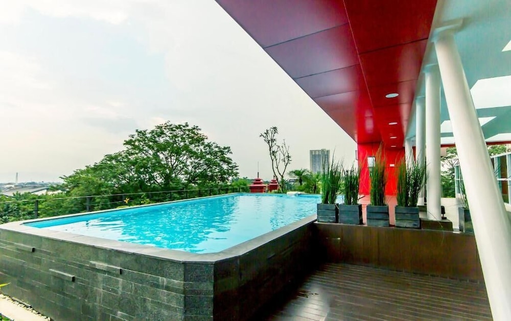 Grand Cordela Hotel Bandung 44/45