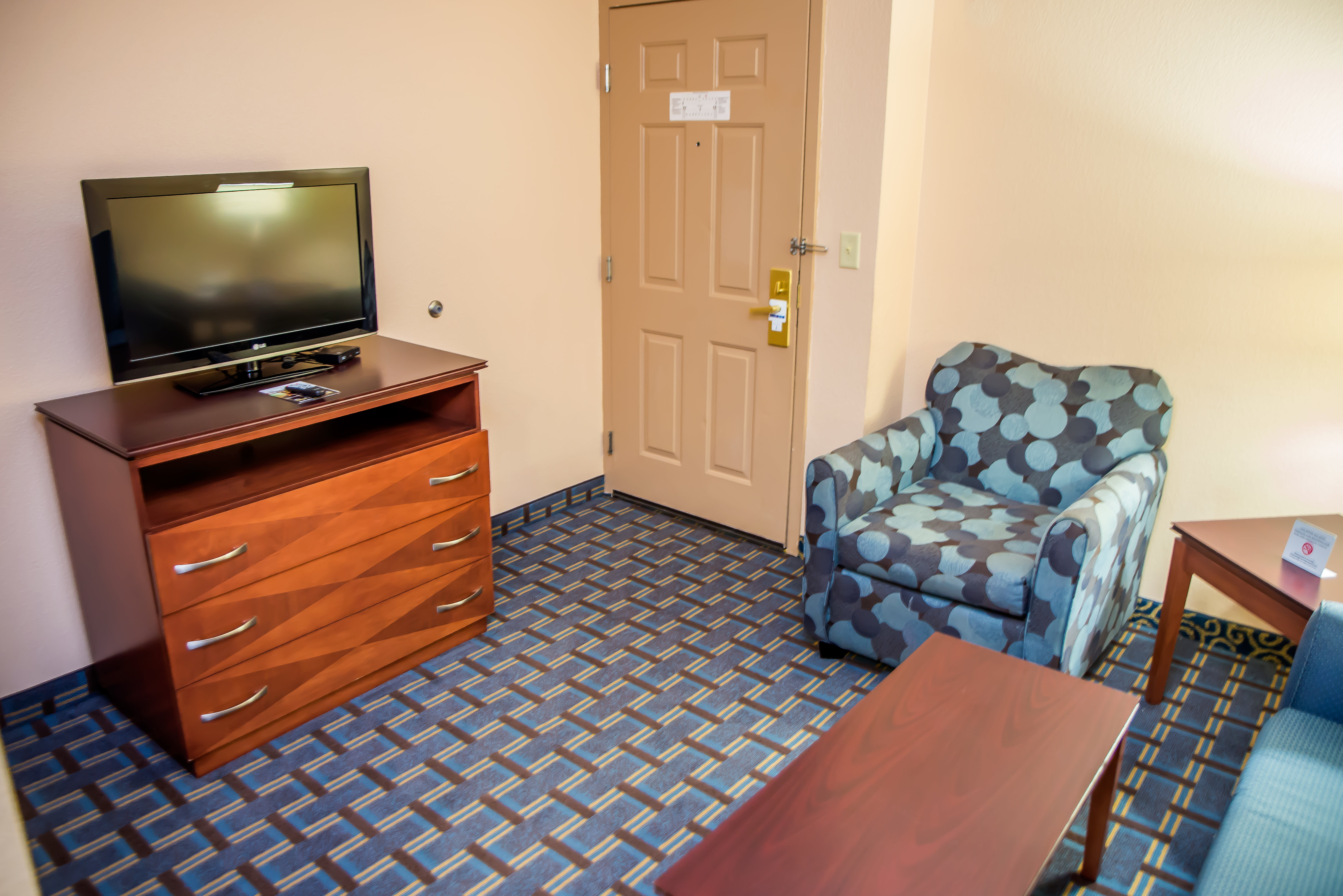 Holiday Inn Express Hotels Suites Cocoa Beach 60/71