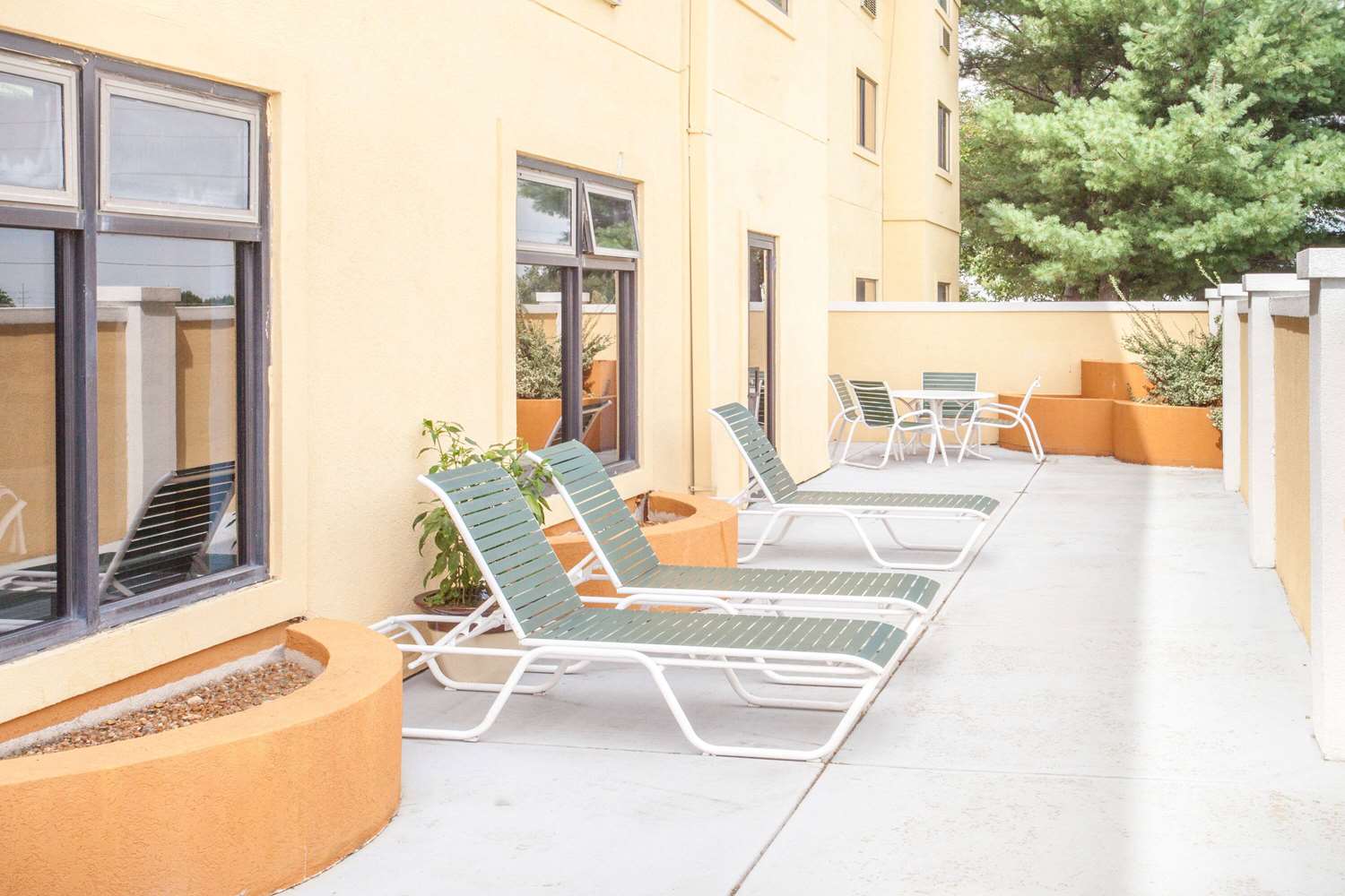 Baymont by Wyndham Decatur IL North 23/28