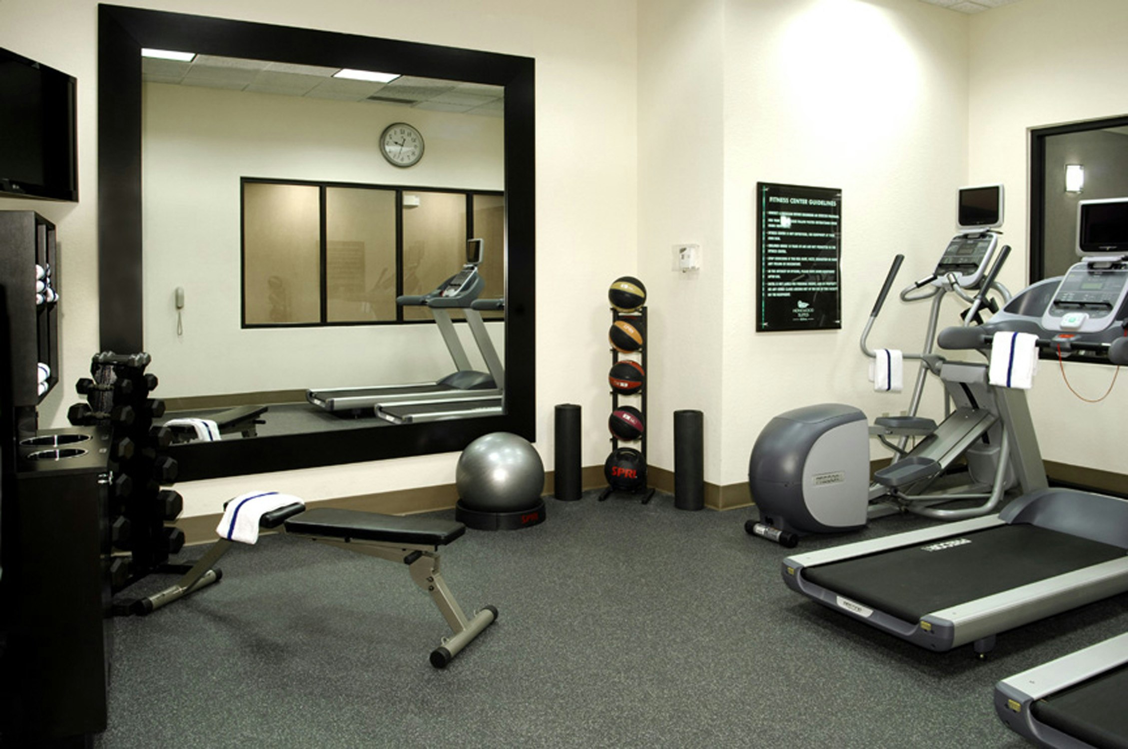 Homewood Suites by Hilton Indianapolis-Downtown 10/19