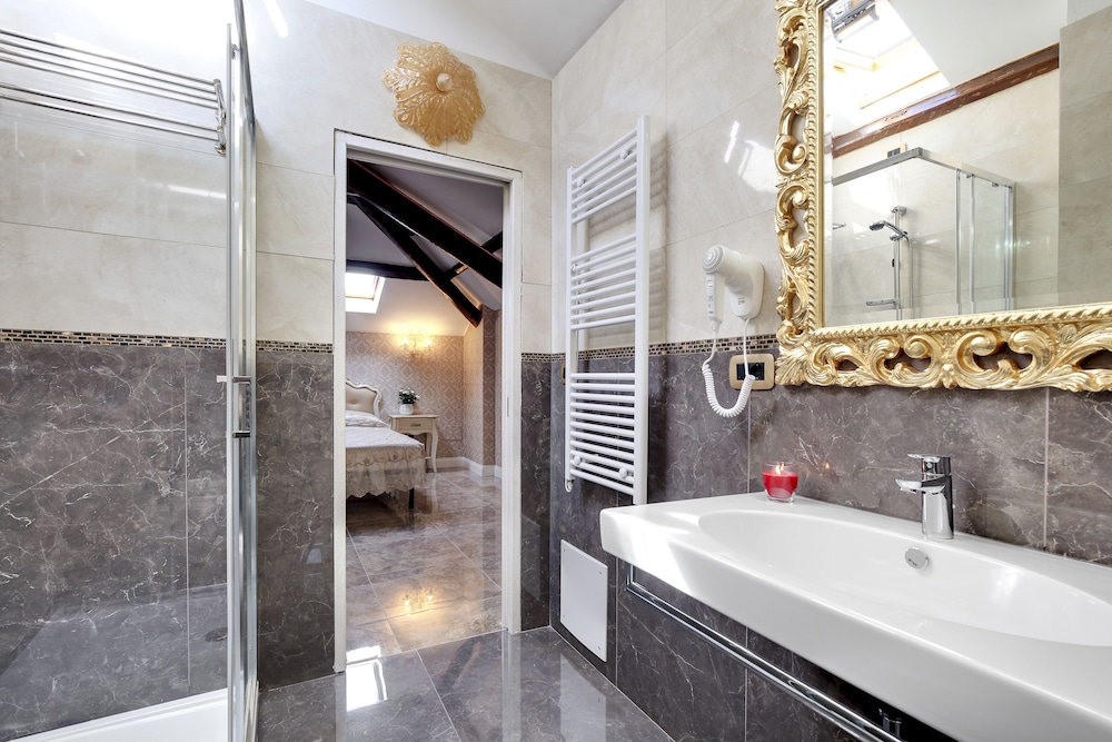 New Reiter Hotel 27/58