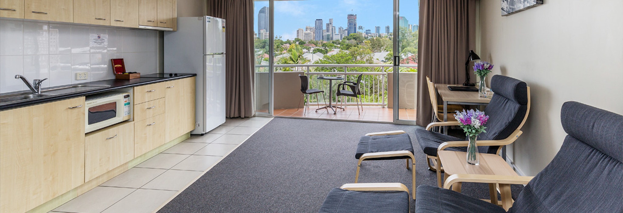 THE WELLINGTON APARTMENT HOTEL 30/48