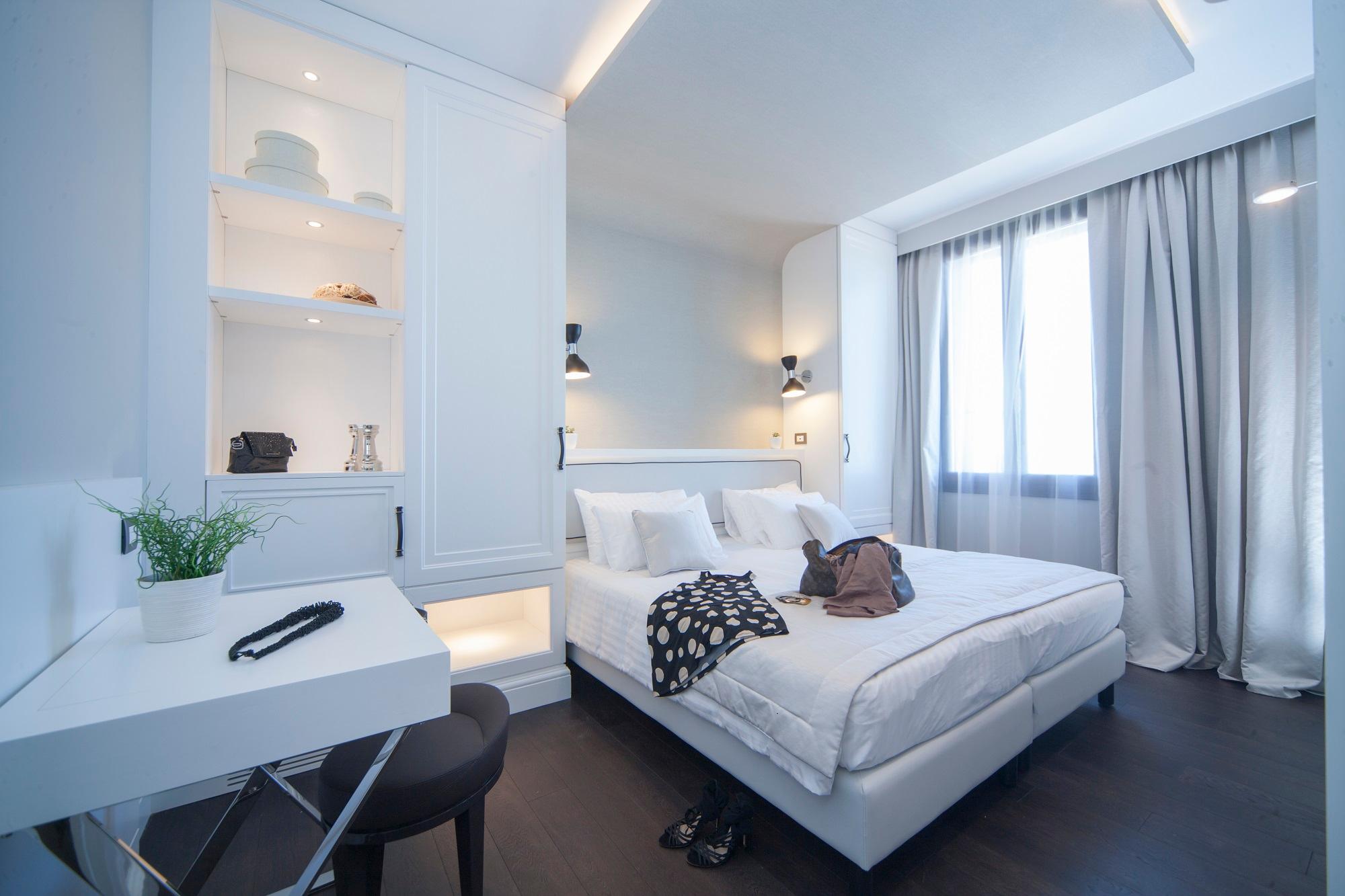 جناح عائلي، Hotel Grande Italia 2/3