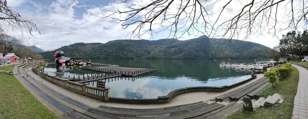 Lakeside 46 64/70
