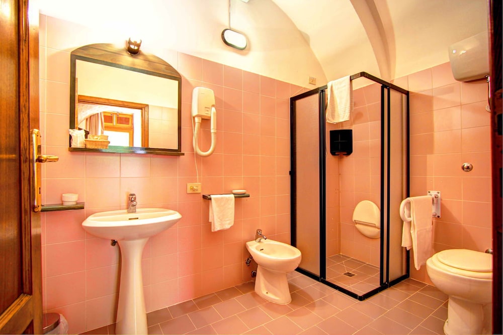 Albergo Villa Rioddi 47/50