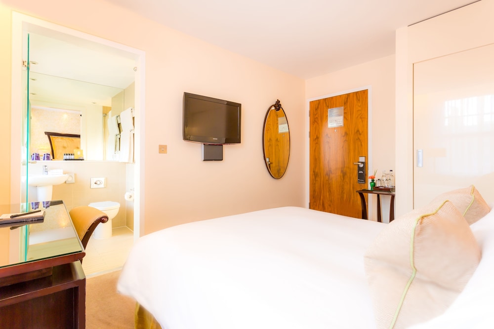 SUPERIOR, DOUBLE BED