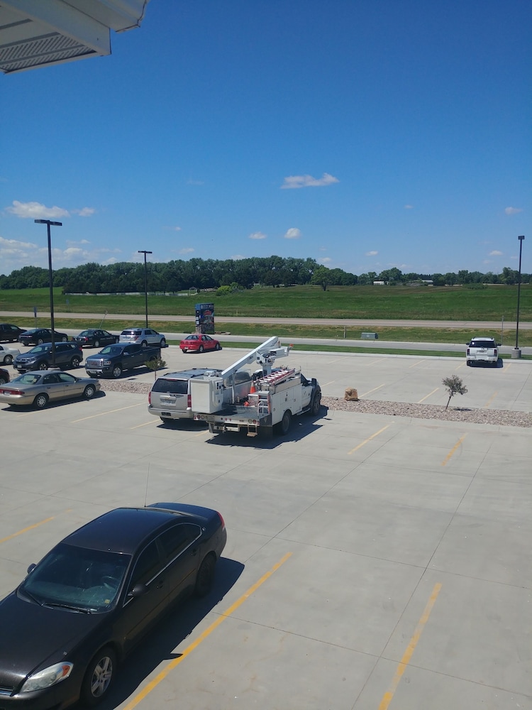 Cobblestone Hotel And Suites Broken Bow 41/51