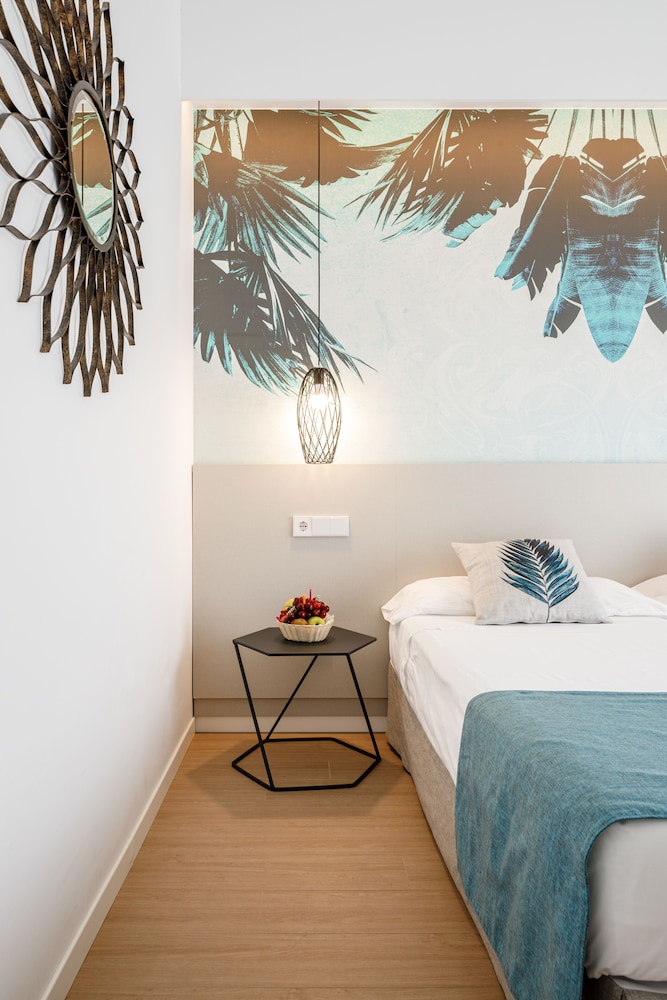 Hotel Tora 40/69