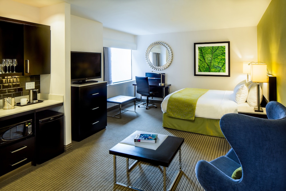 The Hollis Halifax A Doubletree Suites By Hilton Hotel 17/38