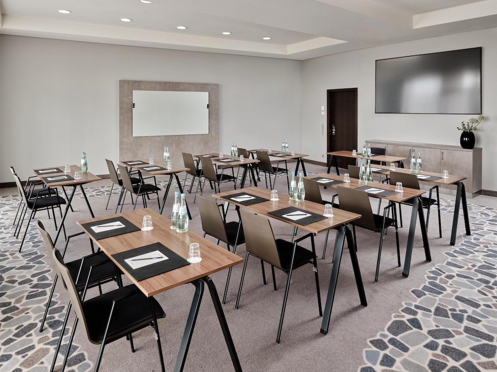 Radisson Blu Hotel, Hamburg Airport 55/66