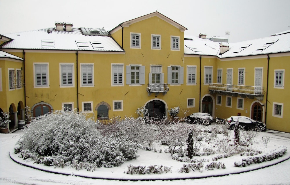 Grand Hotel Entourage 30/33