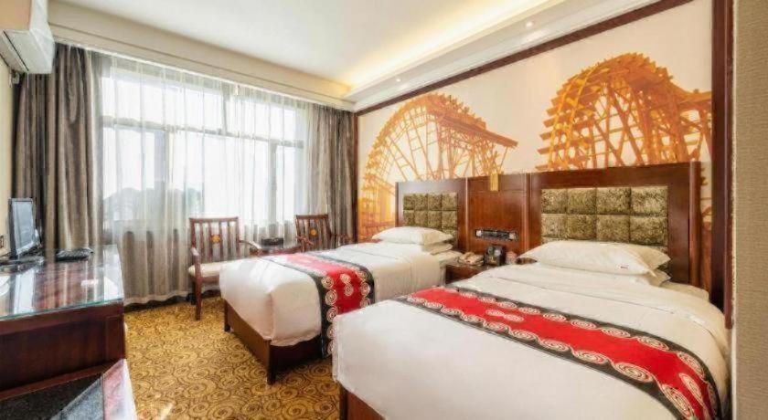 Hualian Hotel 11/50