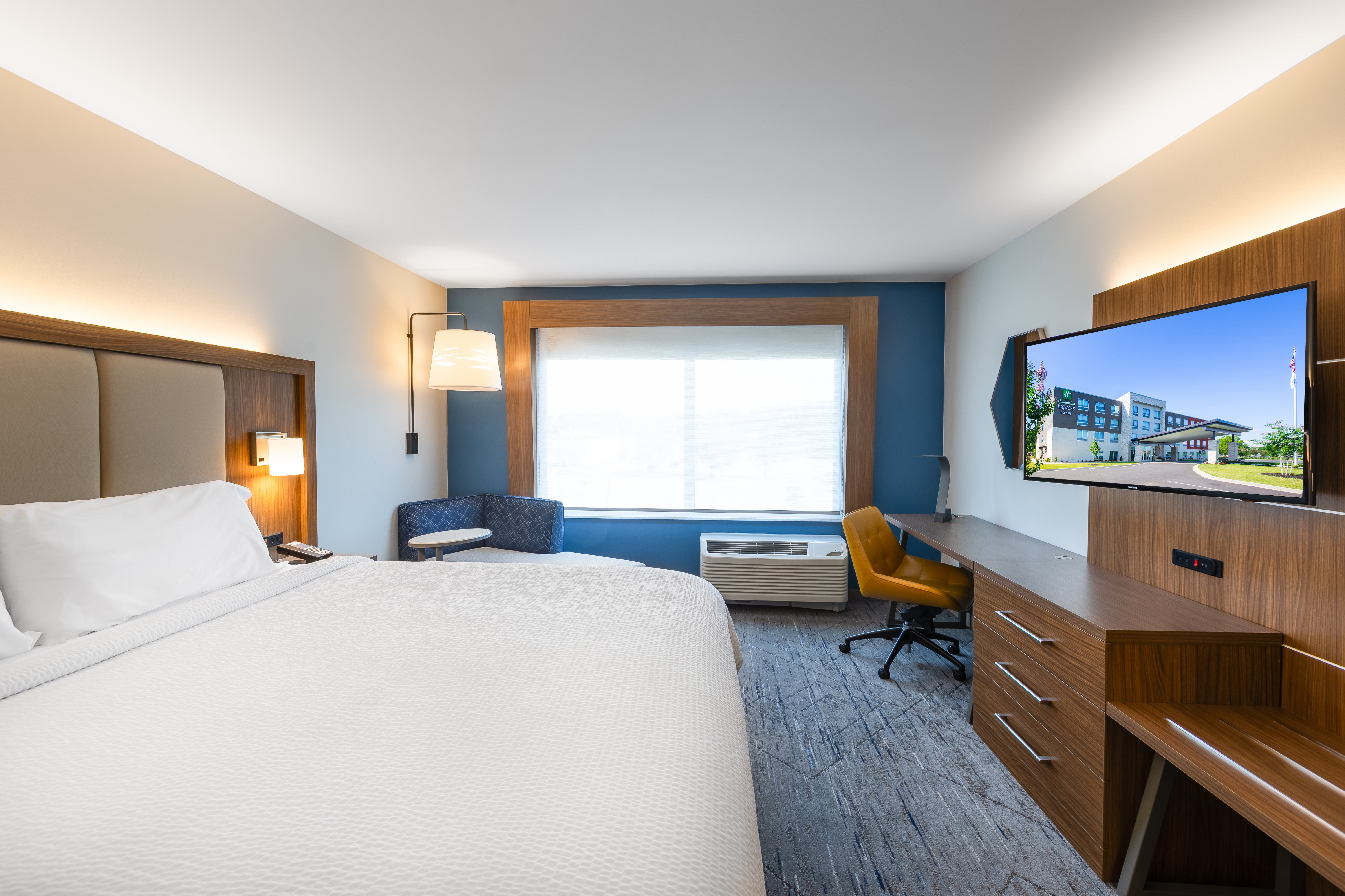 Leisure, King Bed