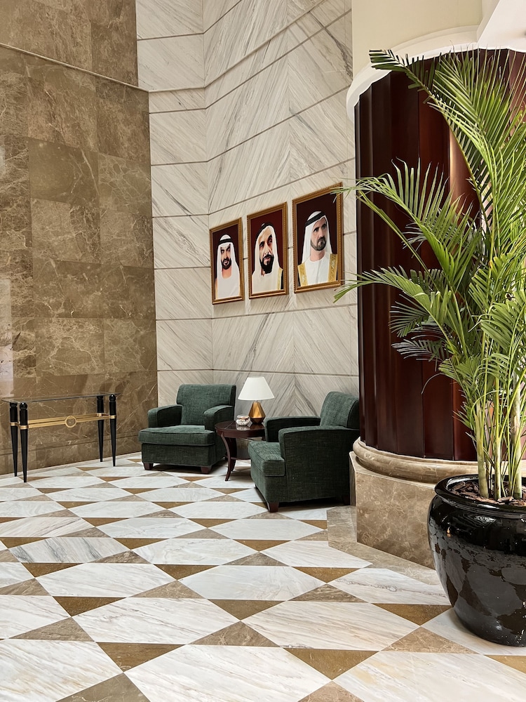 City Seasons Suites Dubai 33/60