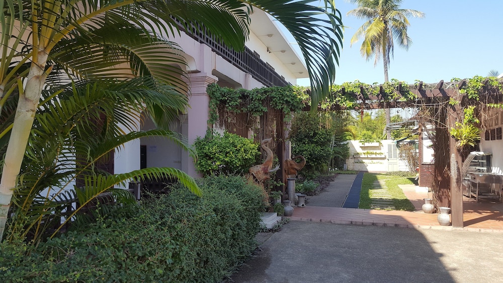 Luang Prabang Inn 6/71