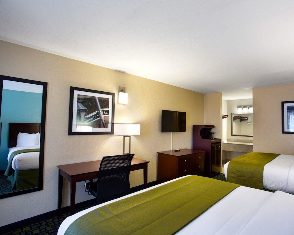 Quality Inn Hammond, LA 11/30
