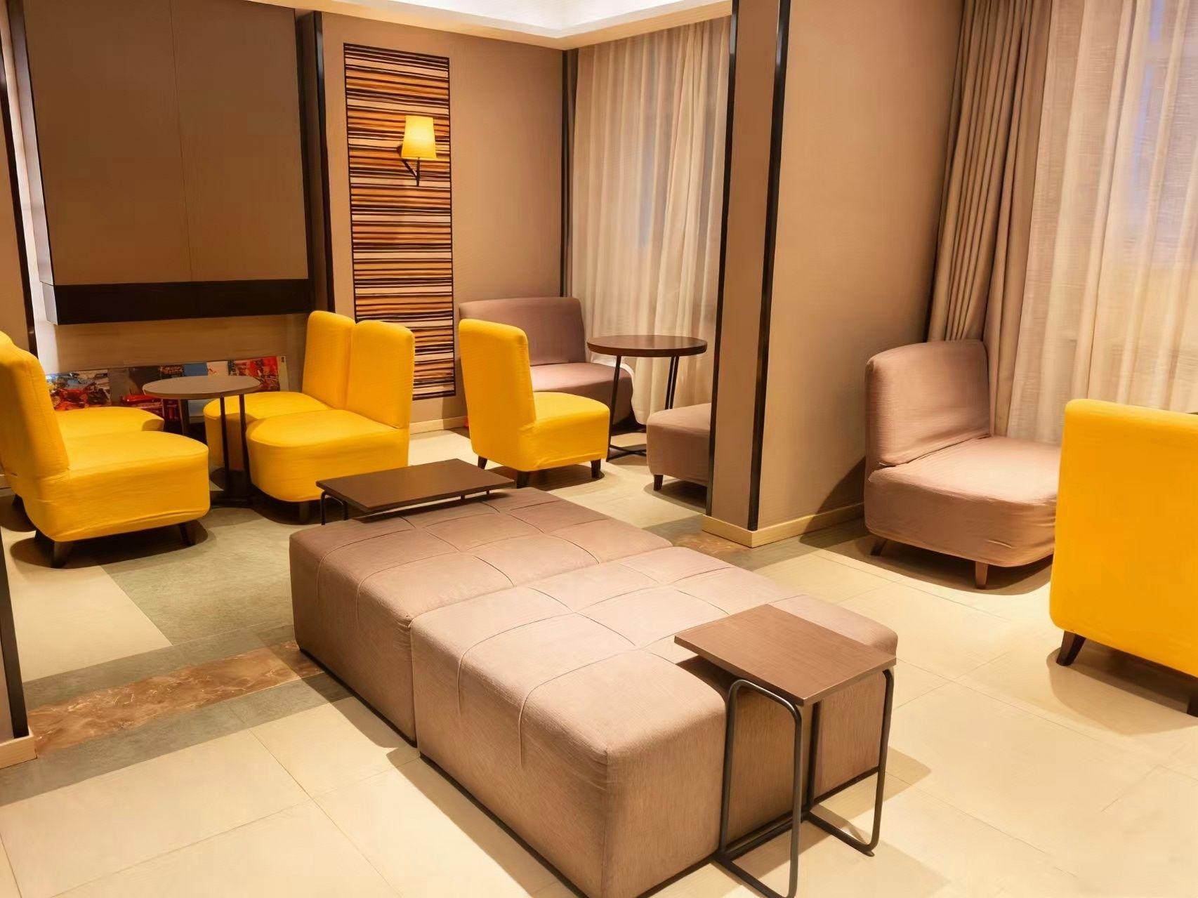 Homeinn Plus (Beijing Zhongguancun Wudaokou) 28/42