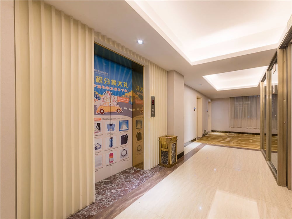 Kaiserdom Hotel Tiyuxi Metro Station 35/44