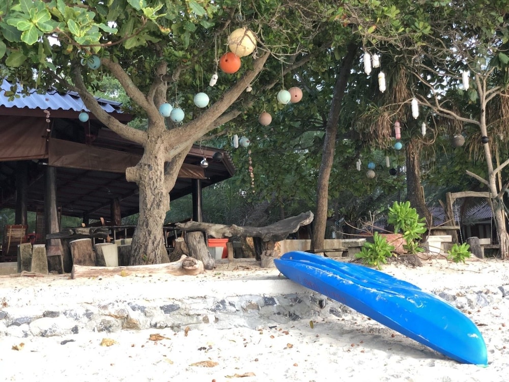 Baanchaylay Resort 49/50