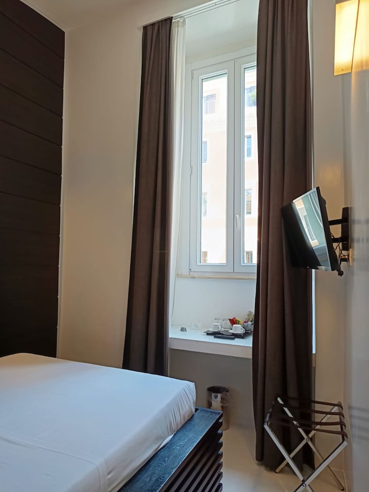 Basic, Double Bed, City View