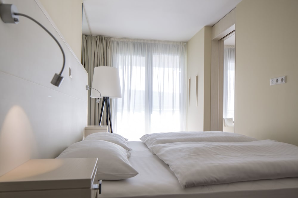 1 BEDROOM, COMFORT, APARTMENT, GARDEN VIEW, BALCONY
