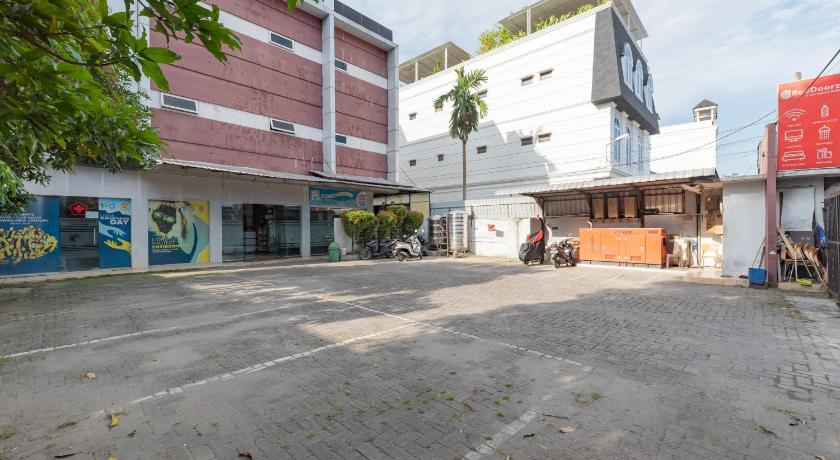 Reddoorz @ Jalan Krakatau Medan 52/60