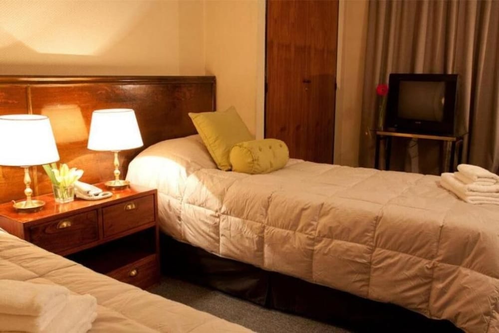 Hotel Centro Naval 12/36