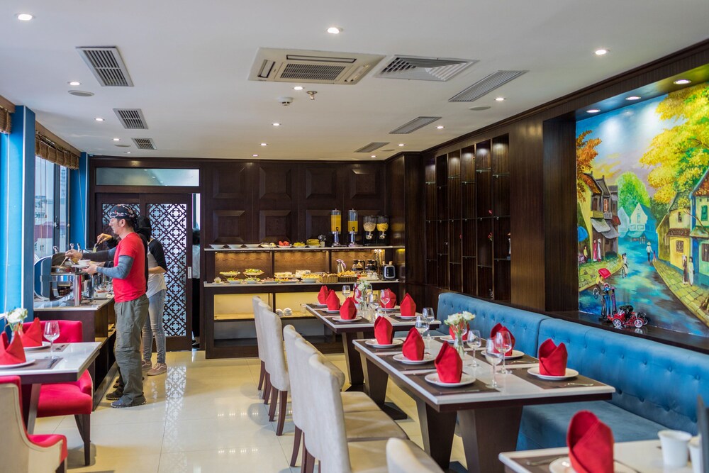 restaurant cafeteria