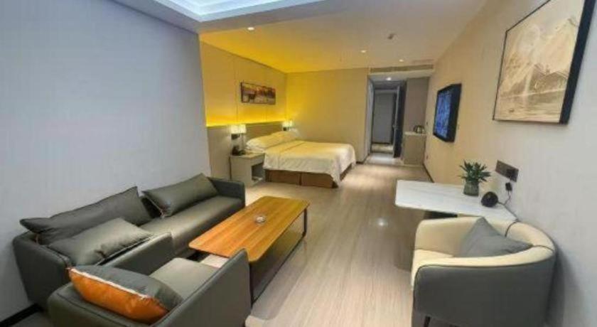 Viennahotel Dongguan Fenggang Yongsheng Street 33/50