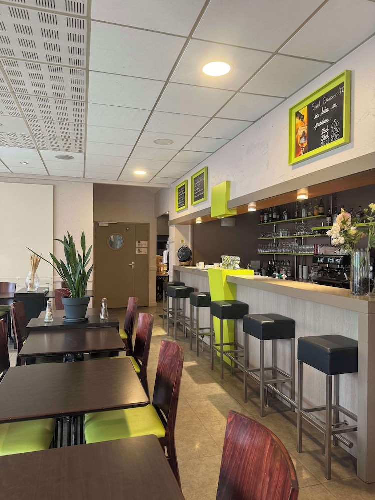 Kyriad Rennes Chantepie 48/61