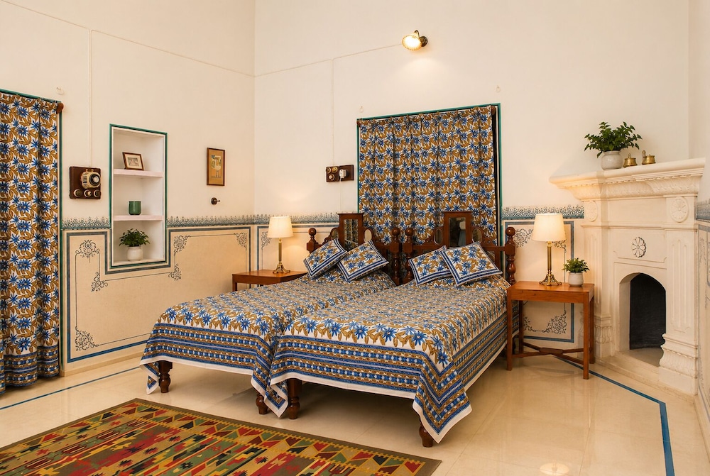 Welcomeheritage Bijayniwas Palace 18/47