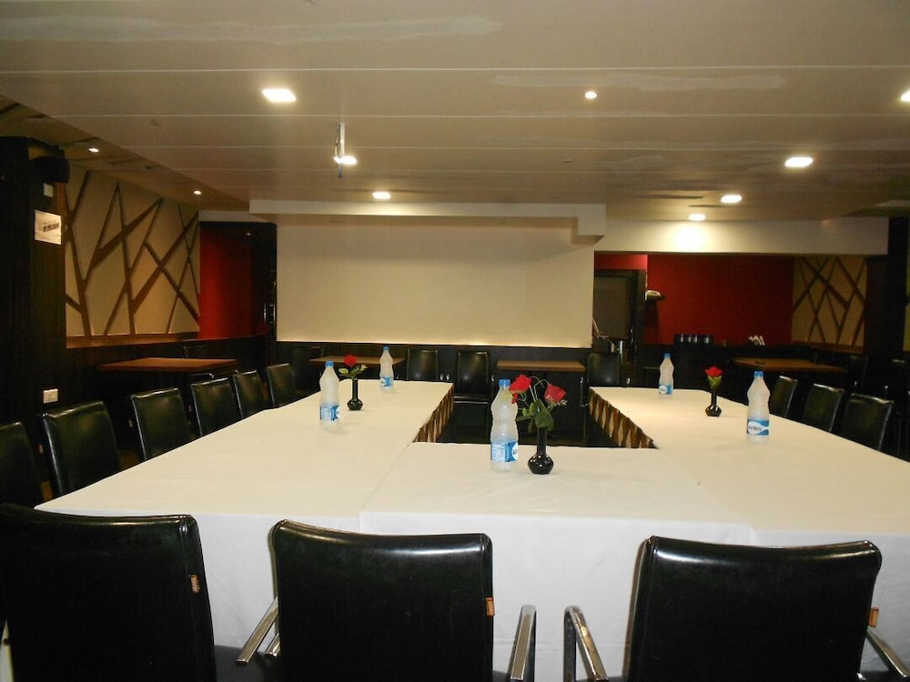 Hotel Simran 34/43