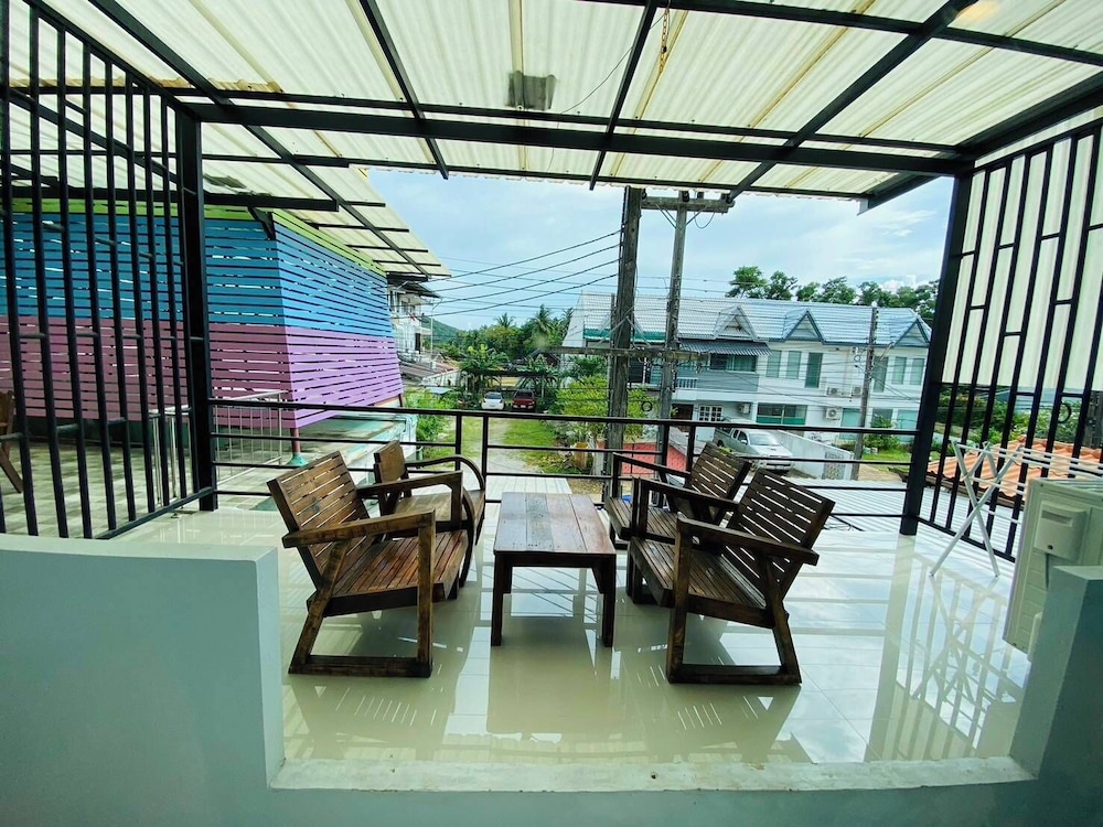 Talay Sai Hotel At Thung Wua Laen 56/76