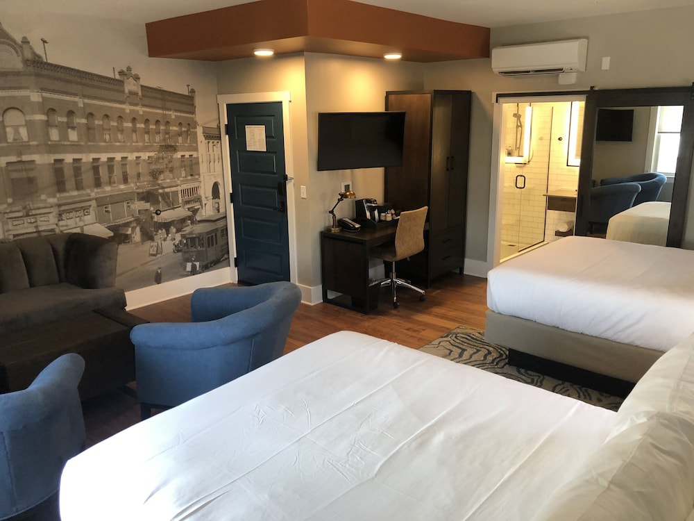 Hotel Indigo Spokane Downtown 20/77