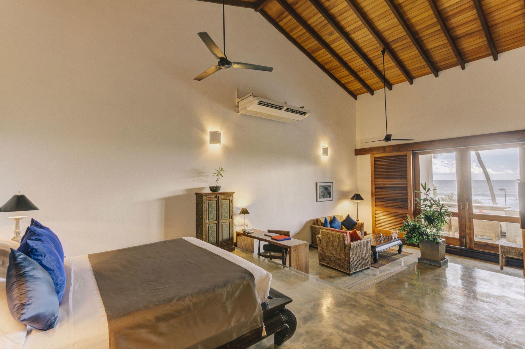 Suite, Sea View